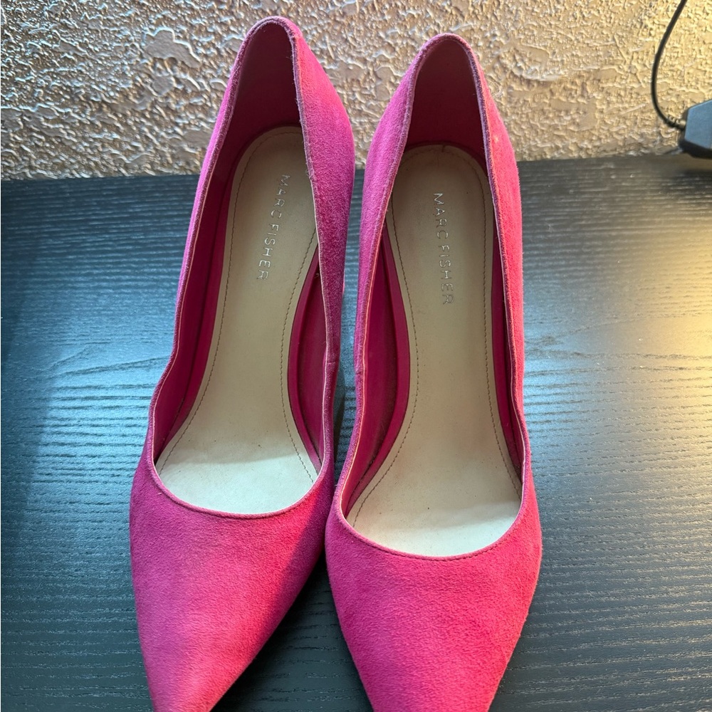Marc Fisher Fuchsia Suede Heels